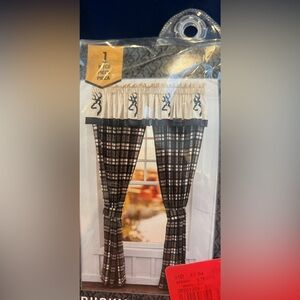 Bass pro Browning Buckmark window valance.